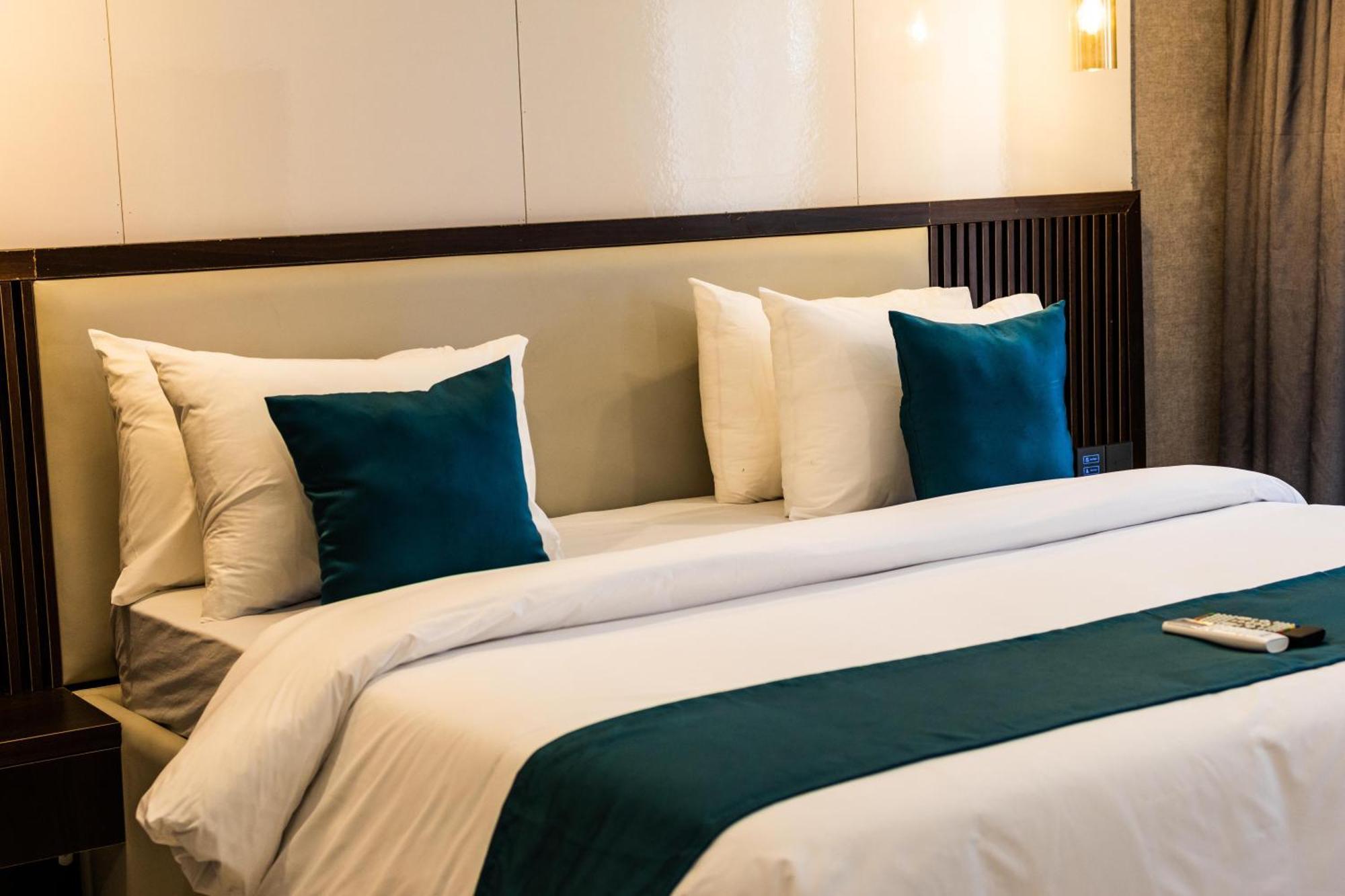 Bon Hotel Nest Garki II Абуджа Екстериор снимка