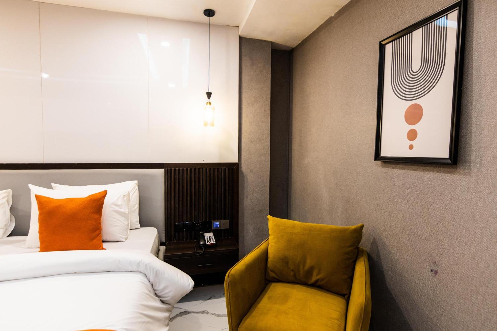 Bon Hotel Nest Garki II Абуджа Екстериор снимка